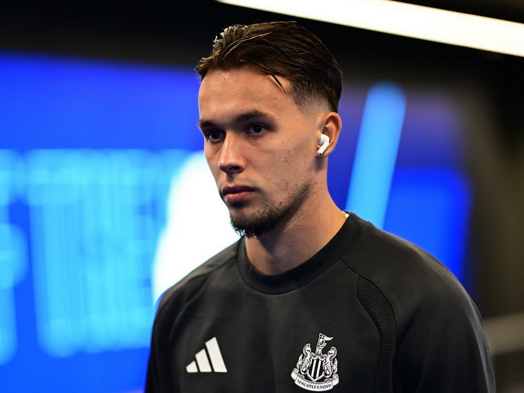 Everton izbacio Newcastle, Amar Dedić odigrao cijelu utakmicu