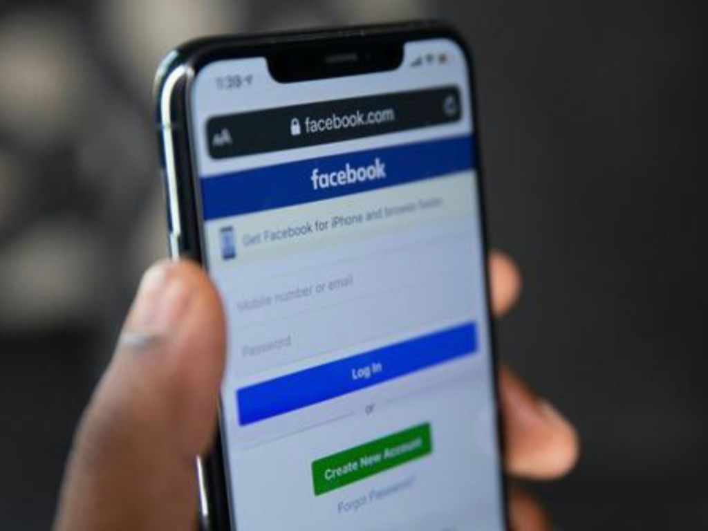 Facebook pao širom svijeta: Hiljade korisnika prijavljuju probleme
