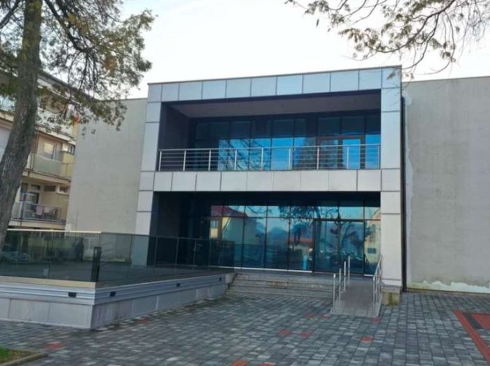 Federacija BiH i USK ulažu 300.000 KM u rekonstrukciju škole u Velikoj Kladuši