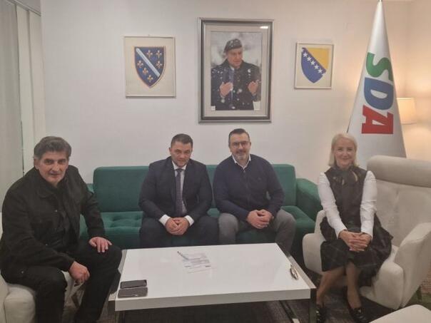 Federalni zastupnik napustio NES i pristupio SDA
