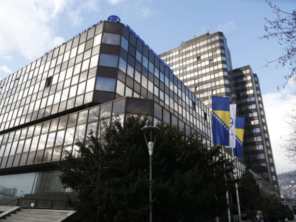 Federalno ministarstvo dodjeljuje 4,7 miliona KM podrške za 101 mladog poljoprivrednika