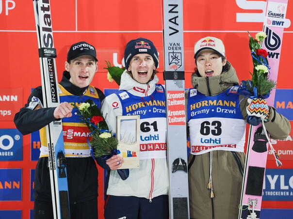 Fenomenalni Domen Prevc ispisao historiju