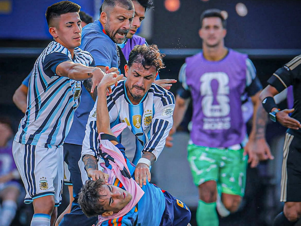 FIFA pokrenula istragu protiv Argentine: Nakon haosa u finalu prijete žestoke kazne