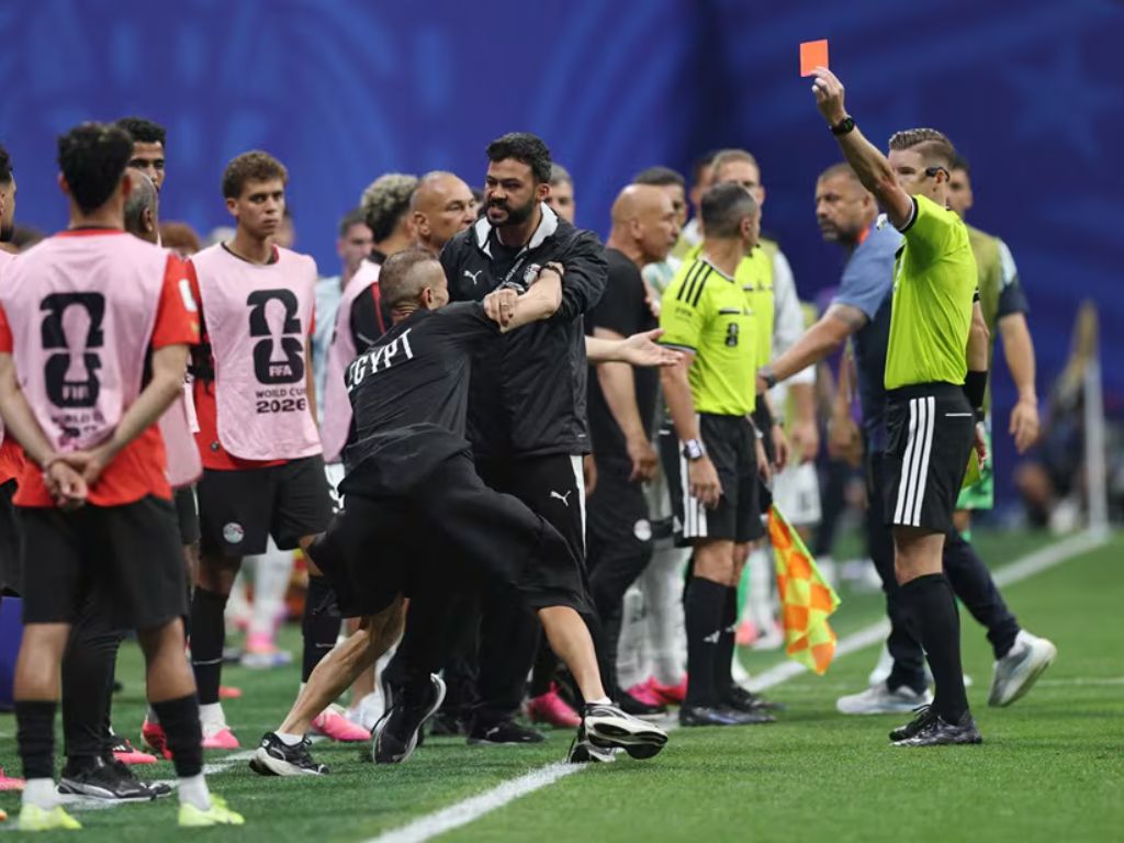 FIFA sprema kazne za igrače i trenere koji su kritikovali suđenje
