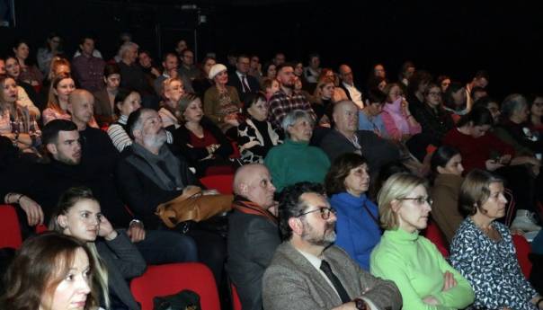 Film 'Put oko svijeta za 80 dana bez para' - poruka nade i lekcija humanosti