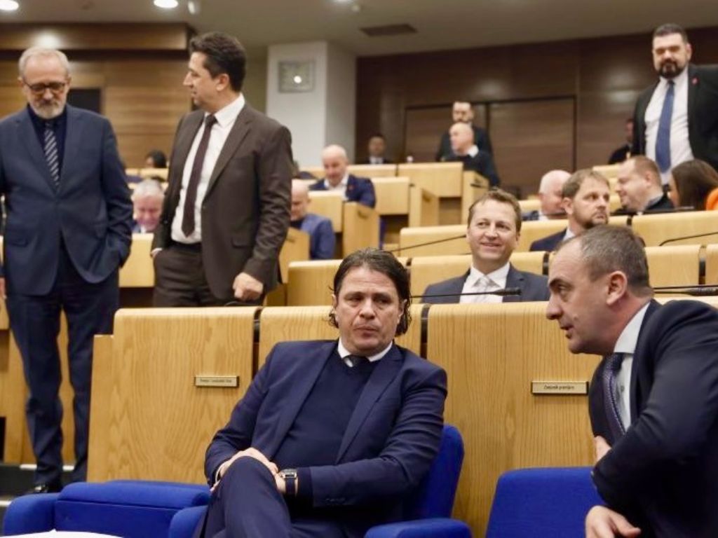 Finansijska revolucija u FBiH, Kraljevića podržala i opozicija