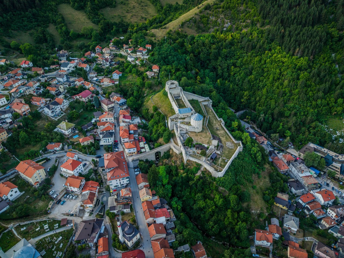Foto: Grad podno Vlašića priča priče stoljećima - Upoznajte Travnik