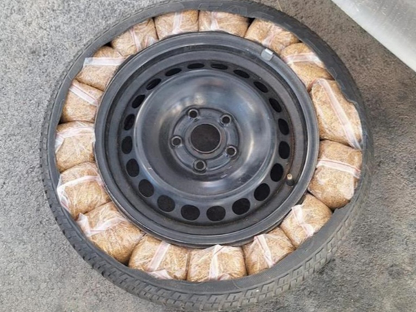 Pokušao prošvercati 40 kg duhana iz BiH, skrivao ga gdje je stigao