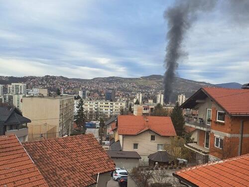 Foto: Veliki požar na Čengić Vili