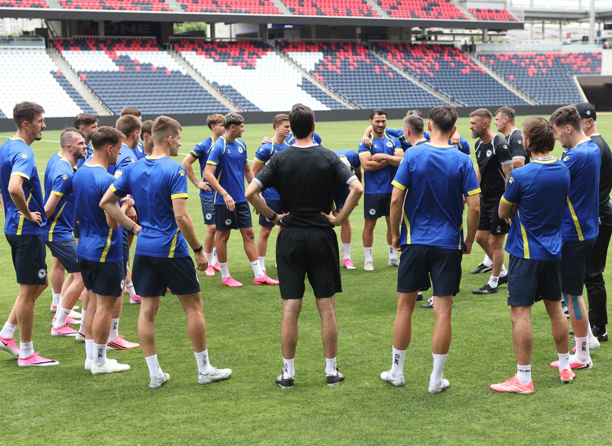 Foto: Zmajevi odradili trening uoči utakmice sa Panamom