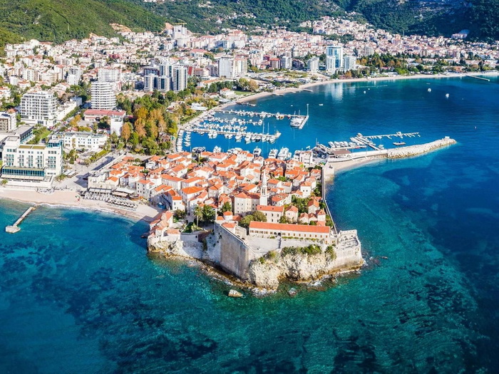 Fotografija Budve iz 1970-ih izazvala haos na društvenim mrežama