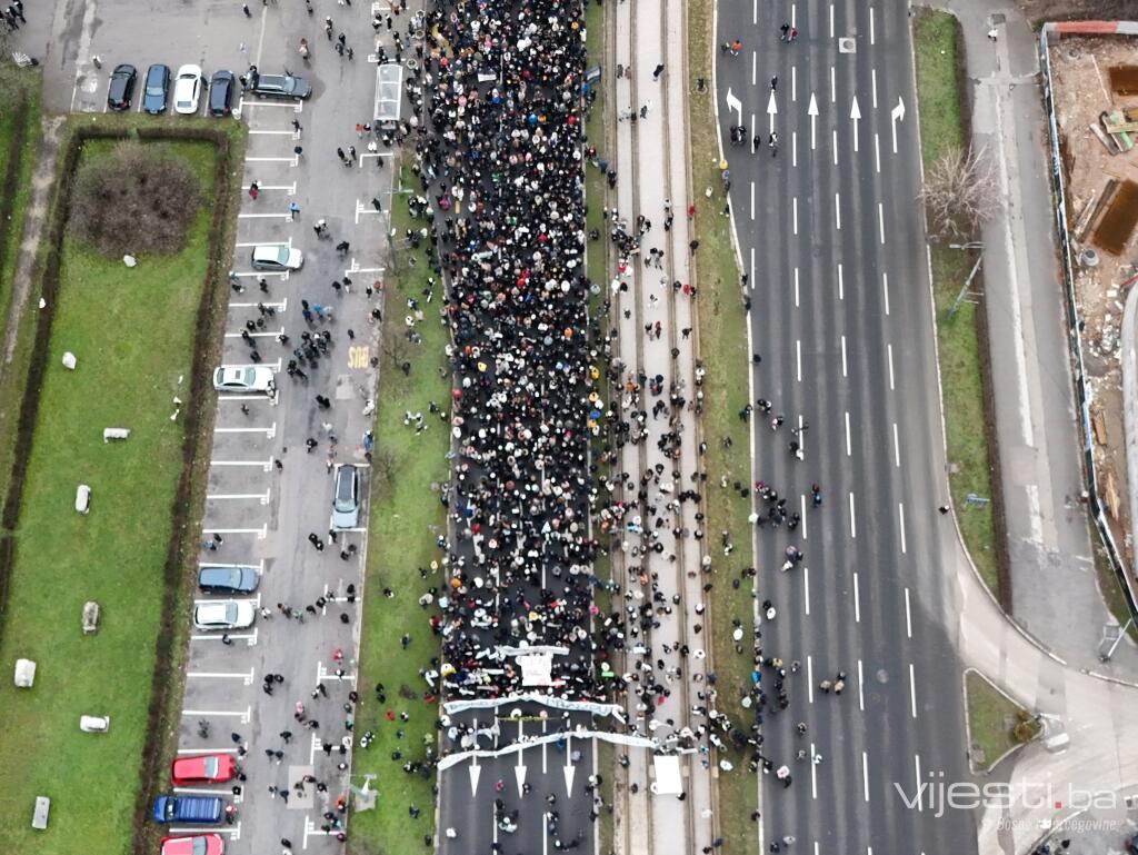 Fotografije iz zraka: Pogledajte koliko je ljudi na protestima