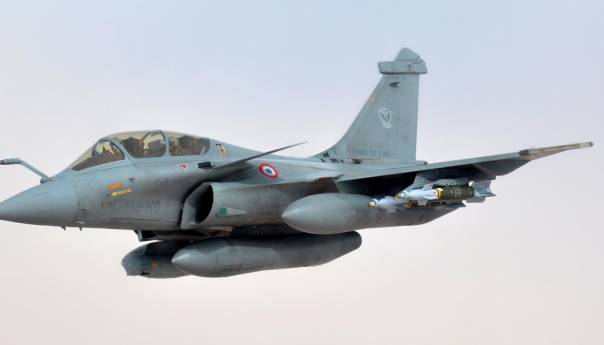 Francuska prodaje 30 borbenih aviona Egiptu