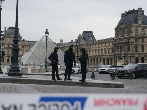 Francuska tužiteljica: Louvre su opljačkali "sitni" lopovi, a ne profesionalci