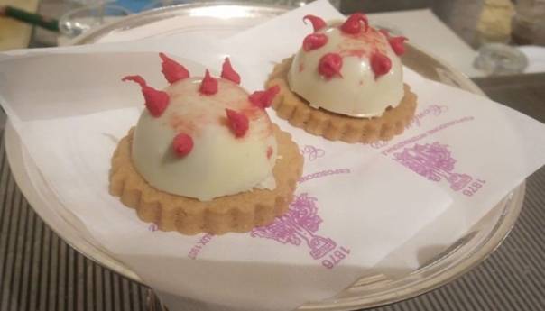 Genovska slastičarnica nudi slasticu u obliku koronavirusa
