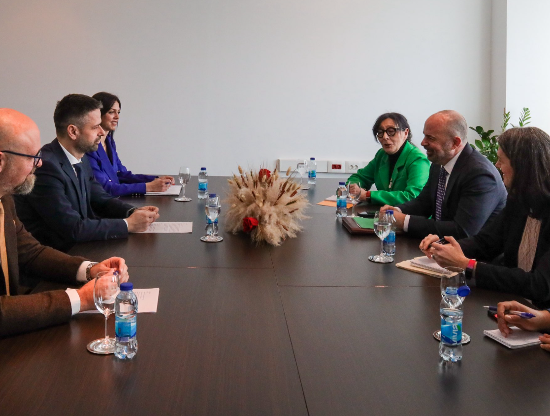 Ambasada SAD-a: VMBiH prioritetno da razmotri sporazum o Južnoj interkonekciji 