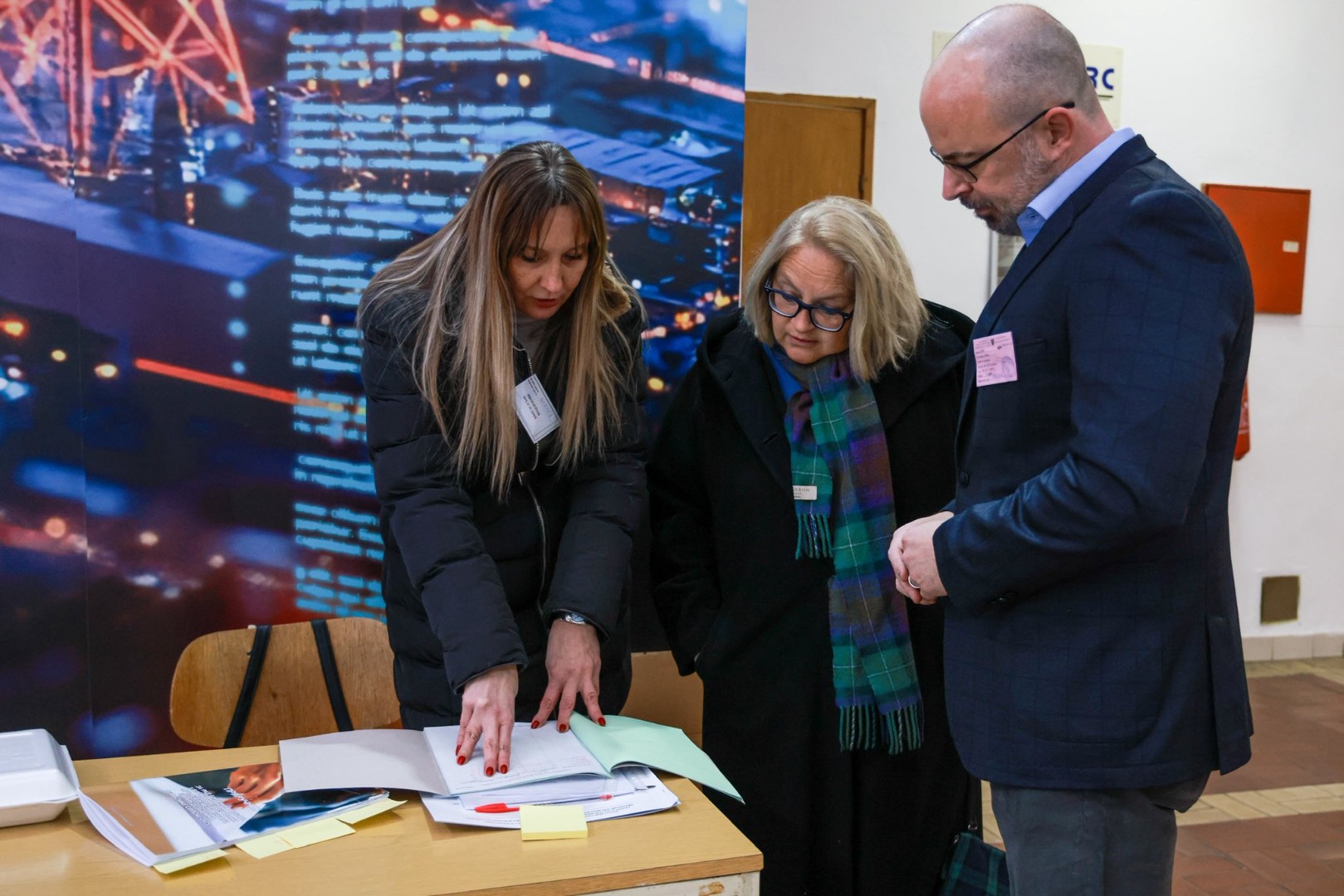 Ginkel stigao u Istočno Sarajevo: Posjetio biračka mjesta u RS-u