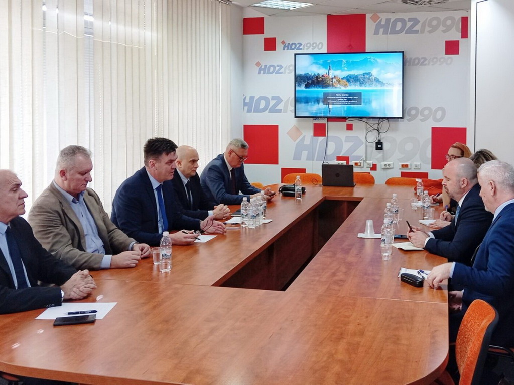 Ginkel u Mostaru s liderima hrvatske Petorke