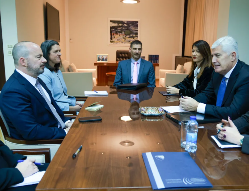 Ginkel vrši pritisak na Čovića? Došao u Mostar da razgovara o Južnoj interkonekciji