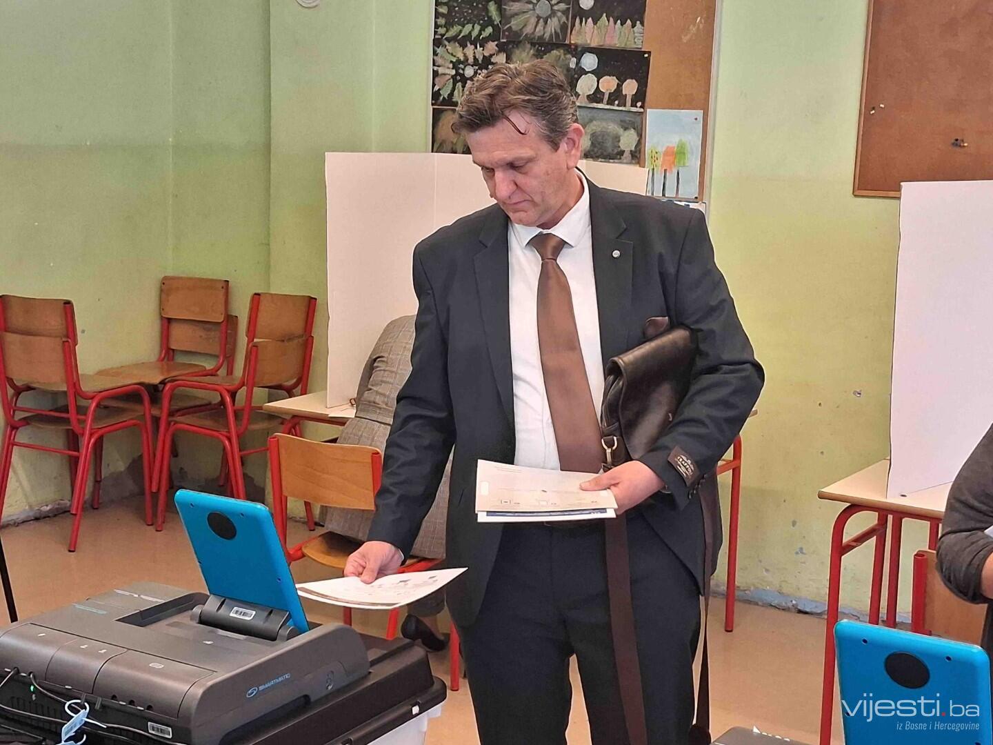 Glasao Branko Blanuša: Glasanje jednostavnije nego prije