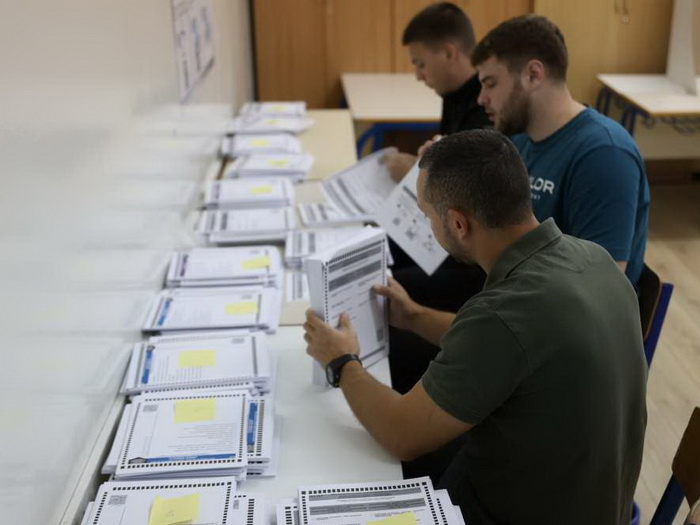 Glasovi iz dijaspore pristigli, uskoro počinje brojanje