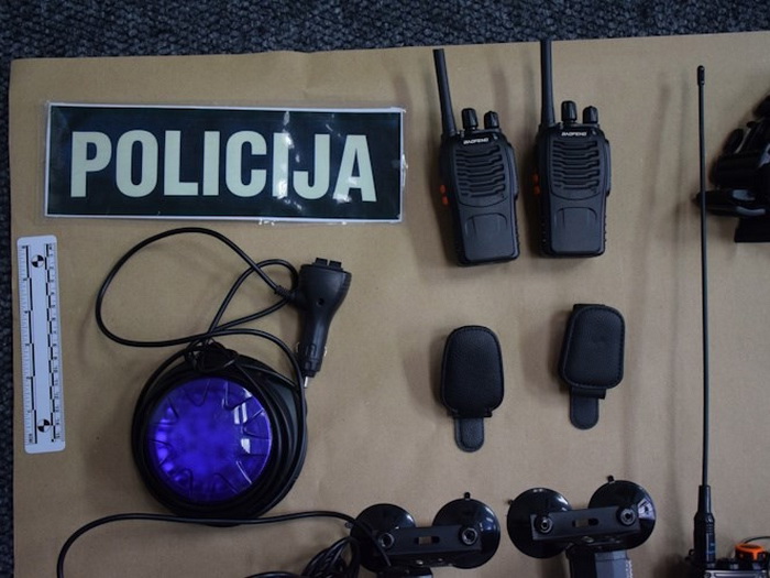 Glumio policajca po Zagrebu: Imao je lažne značke, rotirke i policijsku odjeću