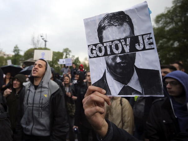 Godina koja je uzdrmala Vučića: Završava fijaskom teškim 750 miliona eura