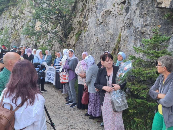 Godišnjica zločina na Korićanskim stijenama: Pripadnici MUP-a RS strijeljali više od 200 Bošnjaka i Hrvata