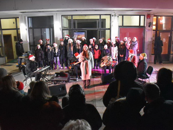 Goraždanska Pop rock škola zabavila publiku u okviru novogodišnjeg programa