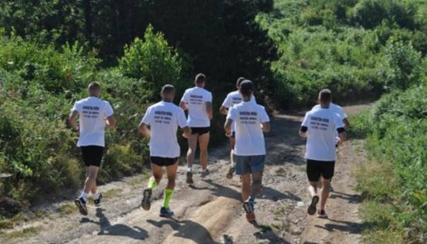 Goraždanski atletičari i biciklisti odaju počast žrtvama genocida u Srebrenici