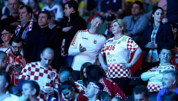 Grabar-Kitarović pratila utakmicu finala Evropskog prvenstva u rukometu