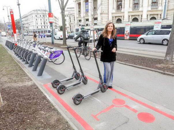 Grad Beč riješio haos sa električnim trotinetima u saobraćaju, problem brojnih evropskih gradova