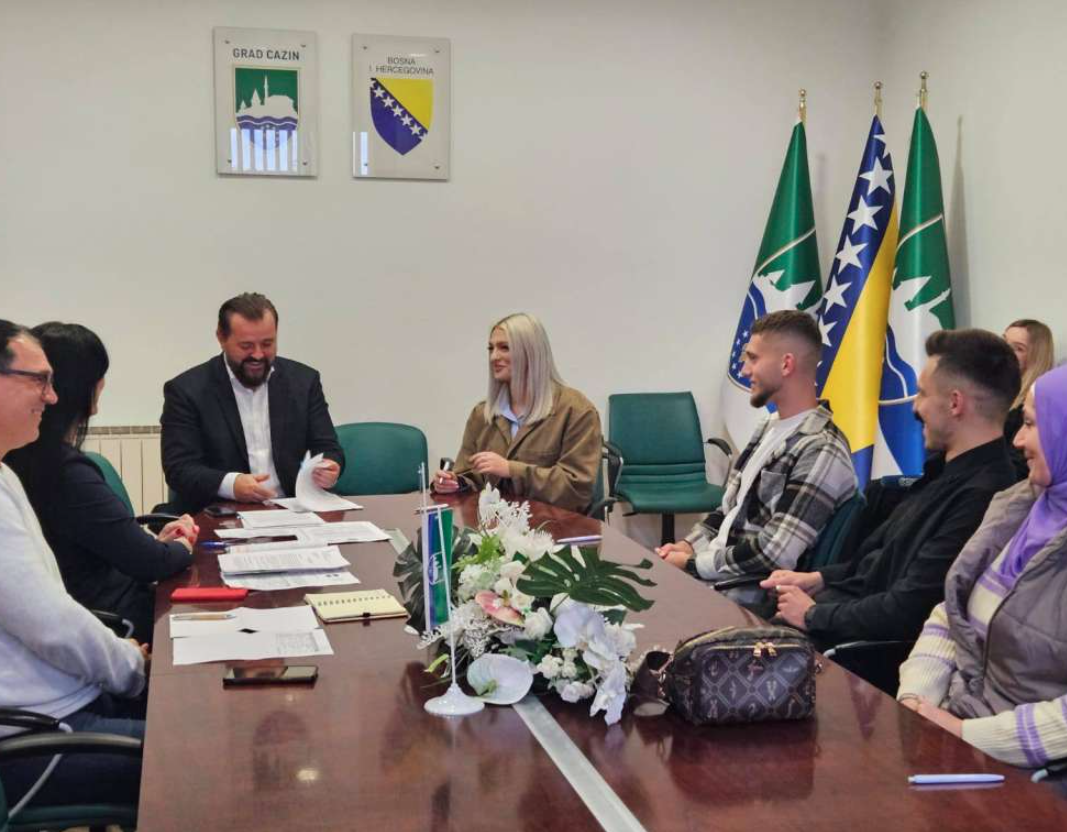 Grad Cazin ulaže u male biznise, pet novih ugovora vrijednih 33.957 KM