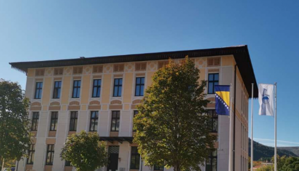 Grad Mostar osudio vandalski čin na HUB galeriji