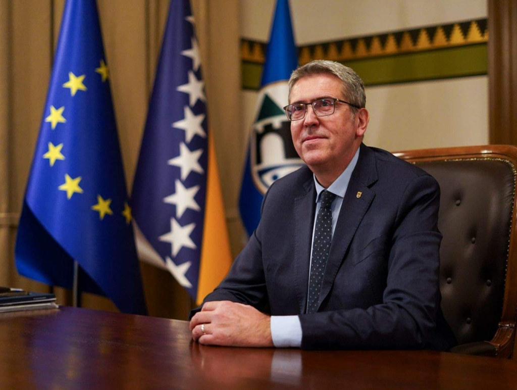 Gradonačelnik Avdić sa zamjenicima Džehverović i Puharić čestitao Bajram