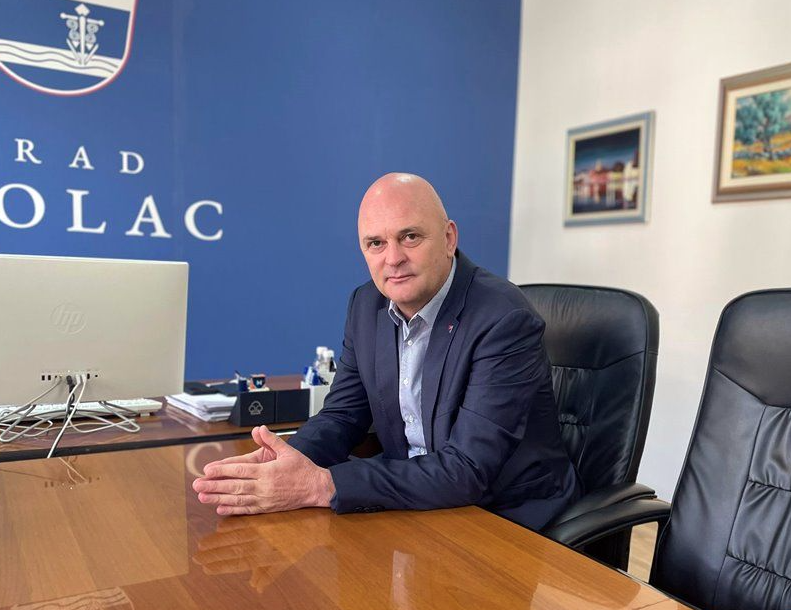 Gradonačelnik Stoca se oglasio u sukobu zbog grafita