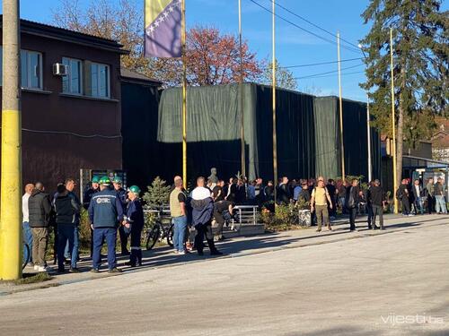 Gradsko vijeće Lukavca podržalo otpuštene radnike Koksare