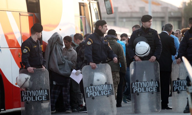 Grčka insistira da se 1.450 migranata vrati u Tursku