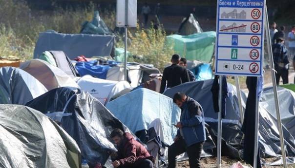 Grčka zatvorila kamp zbog migranta pozitivnog na Covid-19