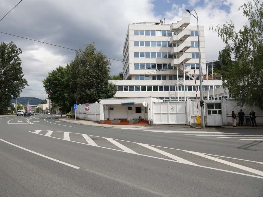 Guardian: Imenovanje novog visokog predstavnika u BiH izazvalo razilaženja SAD i Evrope