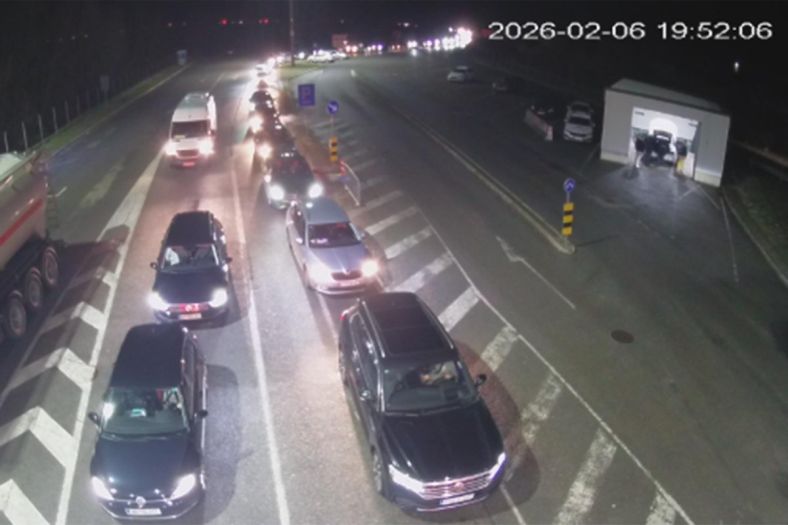 Gužve na graničnim prelazima na ulazima i izlazima iz BiH