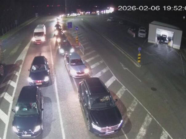Gužve na graničnim prelazima na ulazima i izlazima iz BiH