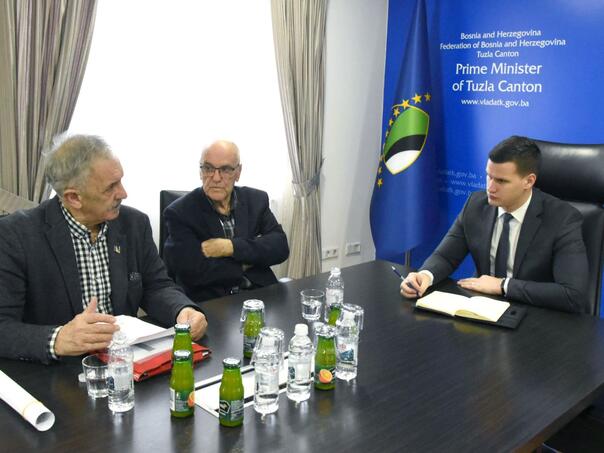 Halilagić i predstavnici Tuzlanskog akademskog kluba o saobraćaju u kantonu