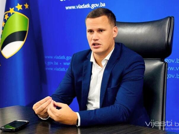 Halilagić za Vijesti o stanju u TK: Saobraćajnoj deblokadi, Bloku 7, Aerodromu, UKC-u ...