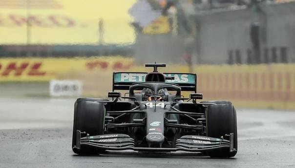 Hamilton osvojio 7. titulu prvaka Formule 1