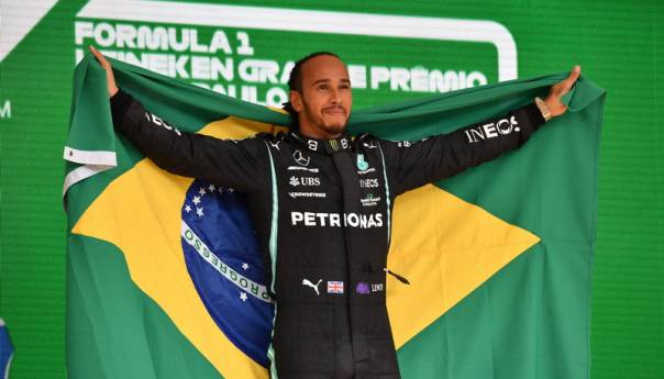 Hamilton pobijedio u Brazilu i dodatno zakomplikvao borbu za prvaka svijeta