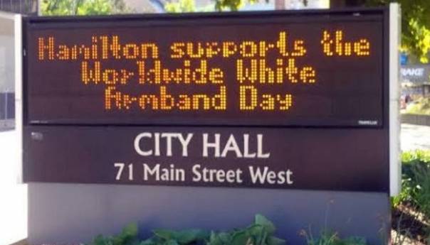 "Hamilton podržava Međunarodni dan bijelih traka"