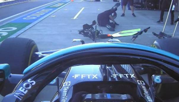 Hamilton u boksu rušio mehaničara, Bottas najbrži na drugom treningu u Sočiju