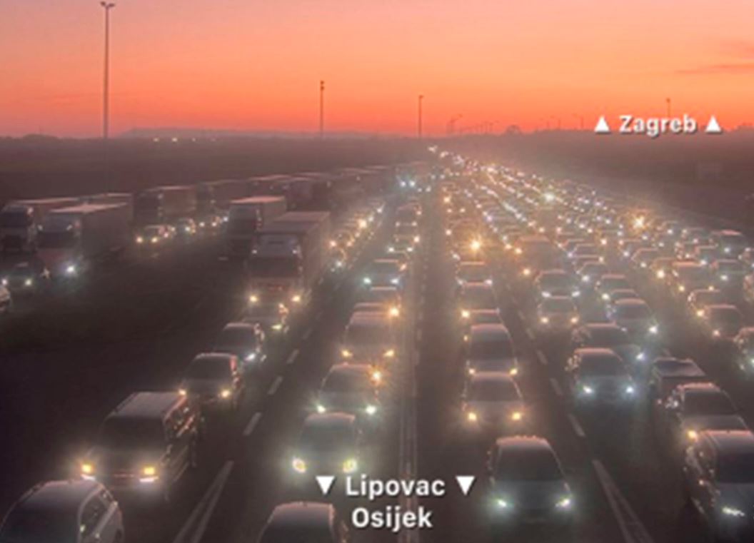 Haos i na hrvatskim putevima: Kolone i do 15 kilometara