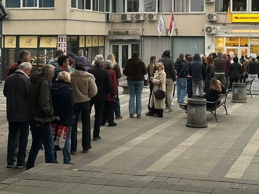 Haos na biračkim mjestima: Maskirani muškarci upali na glasanje, članici odbora udaren šamar